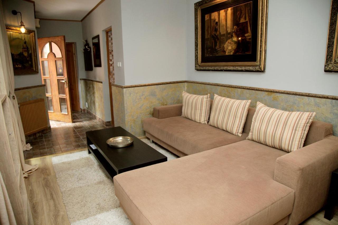 Vintage Apartment - Ultracentral, 2 Dormitoare Sighişoara Buitenkant foto