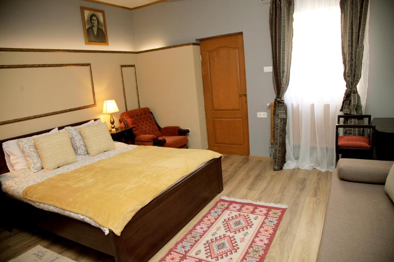 Vintage Apartment - Ultracentral, 2 Dormitoare Sighişoara Buitenkant foto